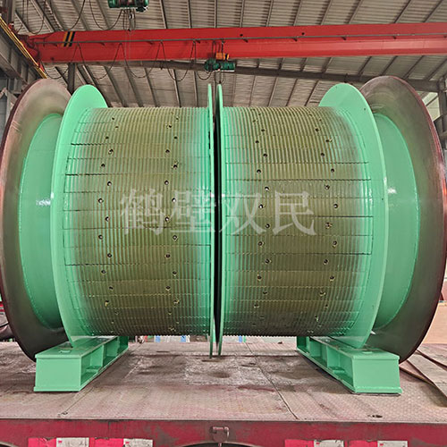 星空彩票安卓app2JK-2.0×1.0P矿井提升机发货现场!